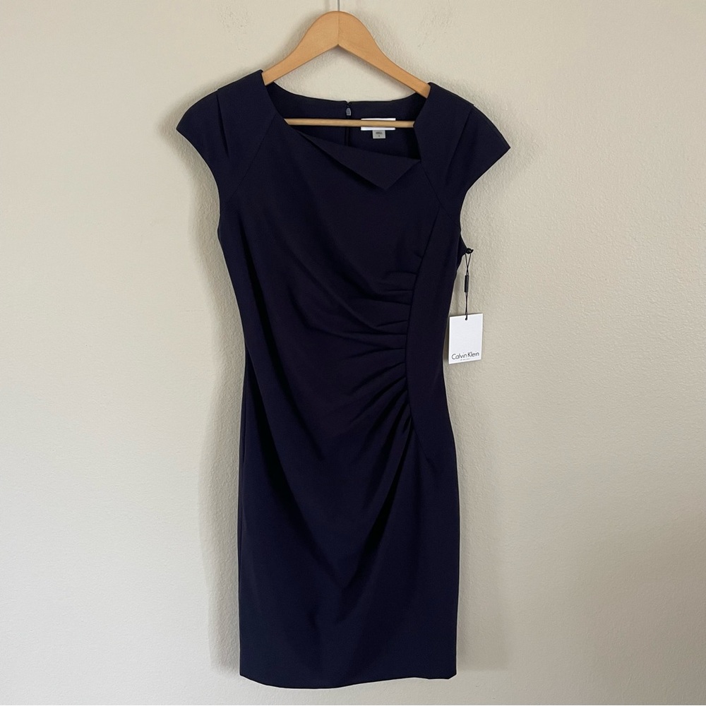 Calvin Klein Sheath Dress Gathered Side Detail Navy Size 2 NWT
